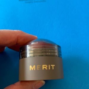 Full so Merit beauty cheek color